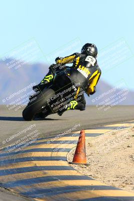 media/Jan-09-2022-SoCal Trackdays (Sun) [[2b1fec8404]]/Turn 12 Backside (130pm)/